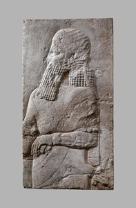 príncipe heredero asirio, c.704-681 a.C. (yeso)